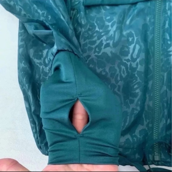 (NWT) Zyia Women’s Jade Bomber Windbreaker Jacket, Small - Picture 9 of 12